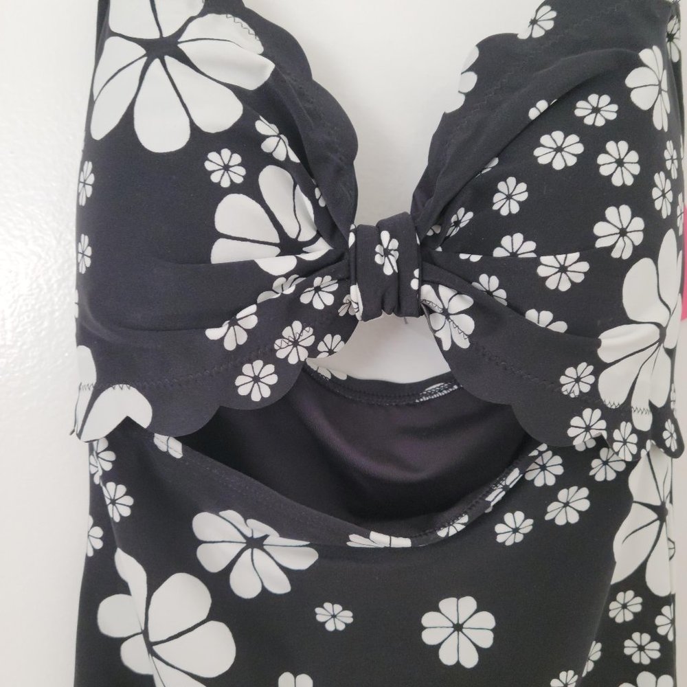 NWT Kate Spade Black White Floral Swimsuit - Picture 2 of 5